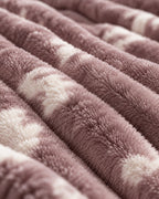 Plaid polaire côtelé Douillette, coloris tie-dye taupe, gros plan sur la maille côtelée